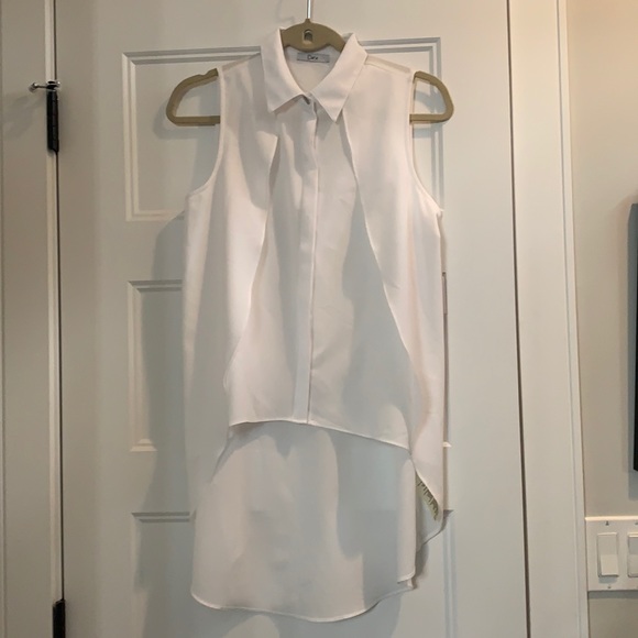 Whit tank blouse - Picture 1 of 4